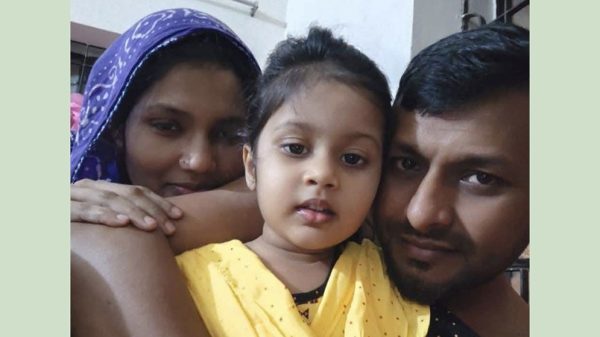 বরিশালে বাসের ধাক্কায় প্রাণ গেল স্বামী-স্ত্রী ও শিশুকন্যার