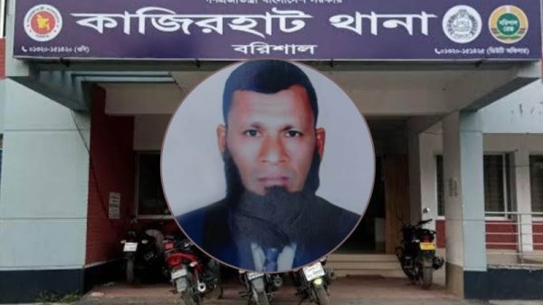 বরিশালে মসজিদে নামাজরত অবস্থায় ছোট ভাইকে কুপিয়ে হত্যা করলো বড় ভাই