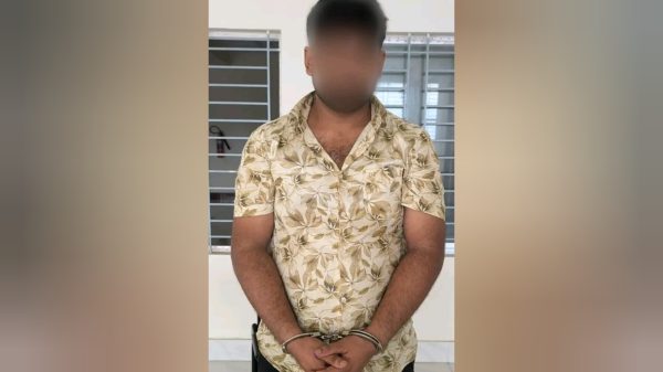 বরিশালে ডিবি পুলিশের অভিযানে ২০০ পিস ইয়াবাসহ যুবক আটক