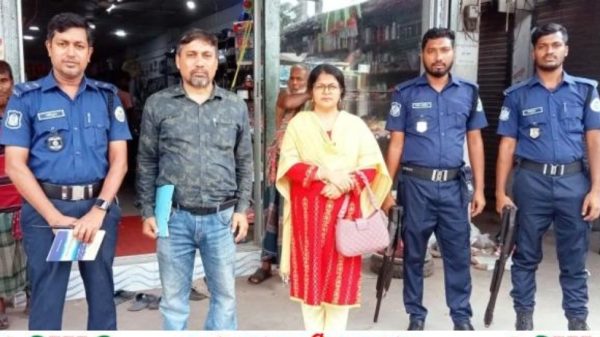 বরিশালে ভোক্তা অধিকার অধিদপ্তরের অভিযানে ৩ প্রতিষ্ঠানকে জরিমানা
