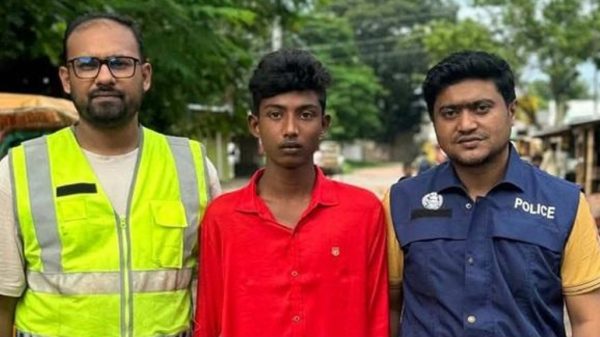 বরিশালে থানা ভাঙচুর মামলার আসামি যশোরে গ্রেপ্তার