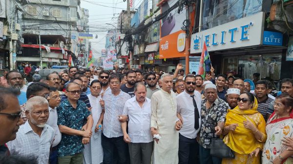 প্রধানমন্ত্রীর আগমন উপলক্ষে উৎসবের নগরীতে পরিণত হয়েছে বরিশাল