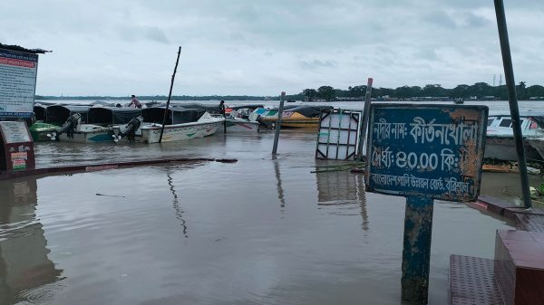 বরিশালের ৮ নদীর পানি বিপৎসীমার ওপরে, প্লাবিত নিম্নাঞ্চল