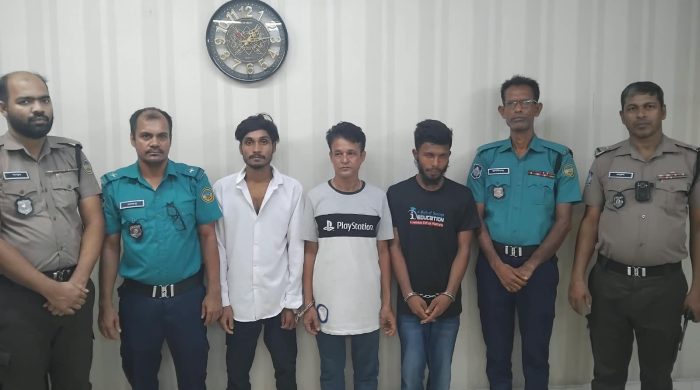 কাউনিয়ায় থানায় ১৫ দিনে মাদকবিরোধী অভিযানে আটক ২২